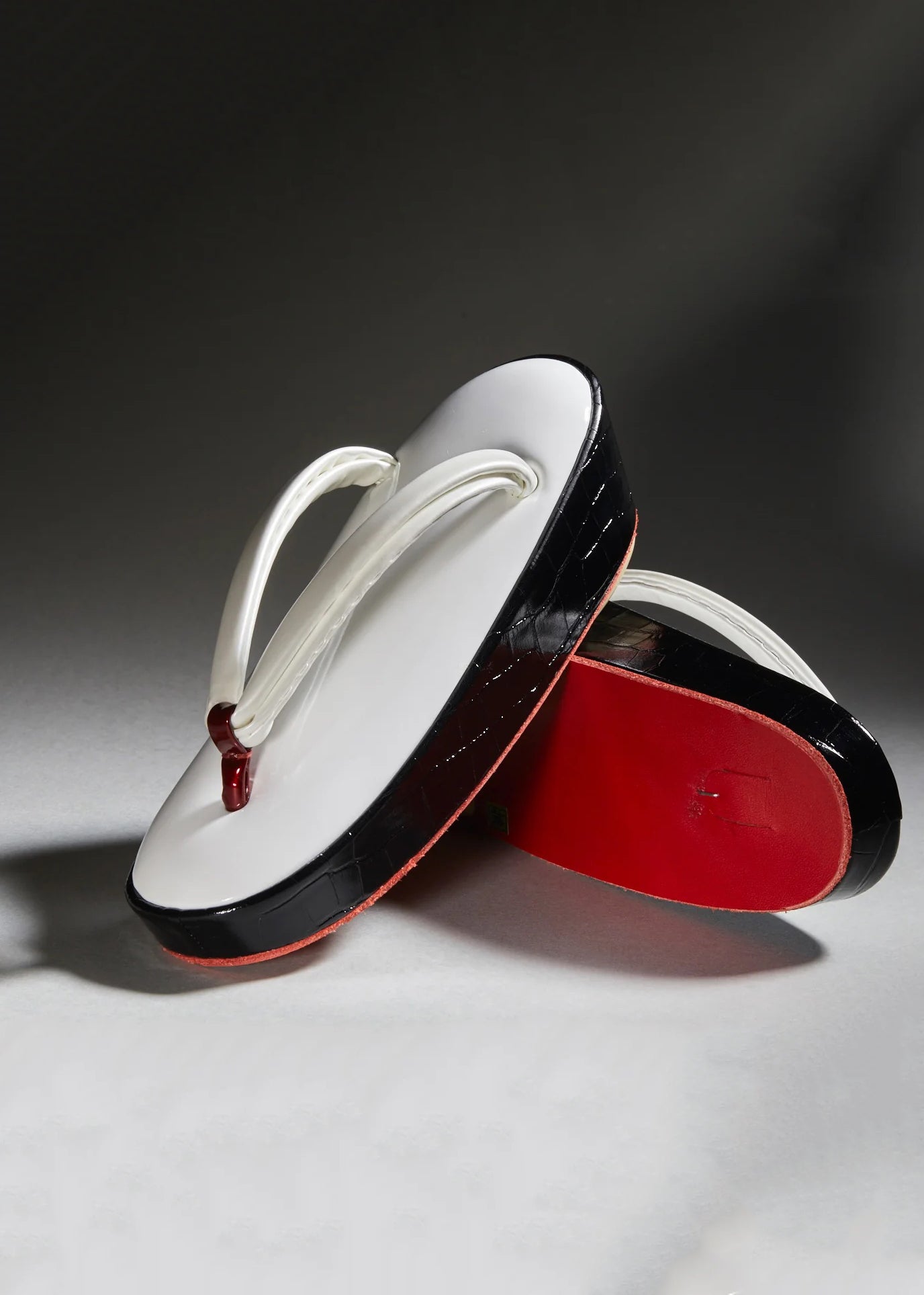 真綿草履 レッドソール 白クロコ(和小物さくら×KAPUKI):草履