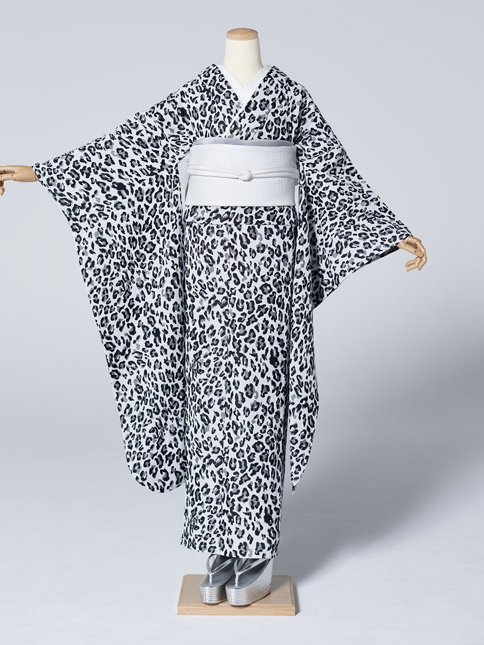 Leopard (袋帯):2027年成人式振袖レンタル