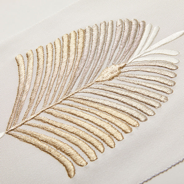Half-collar embroidery "Pine" white/gold