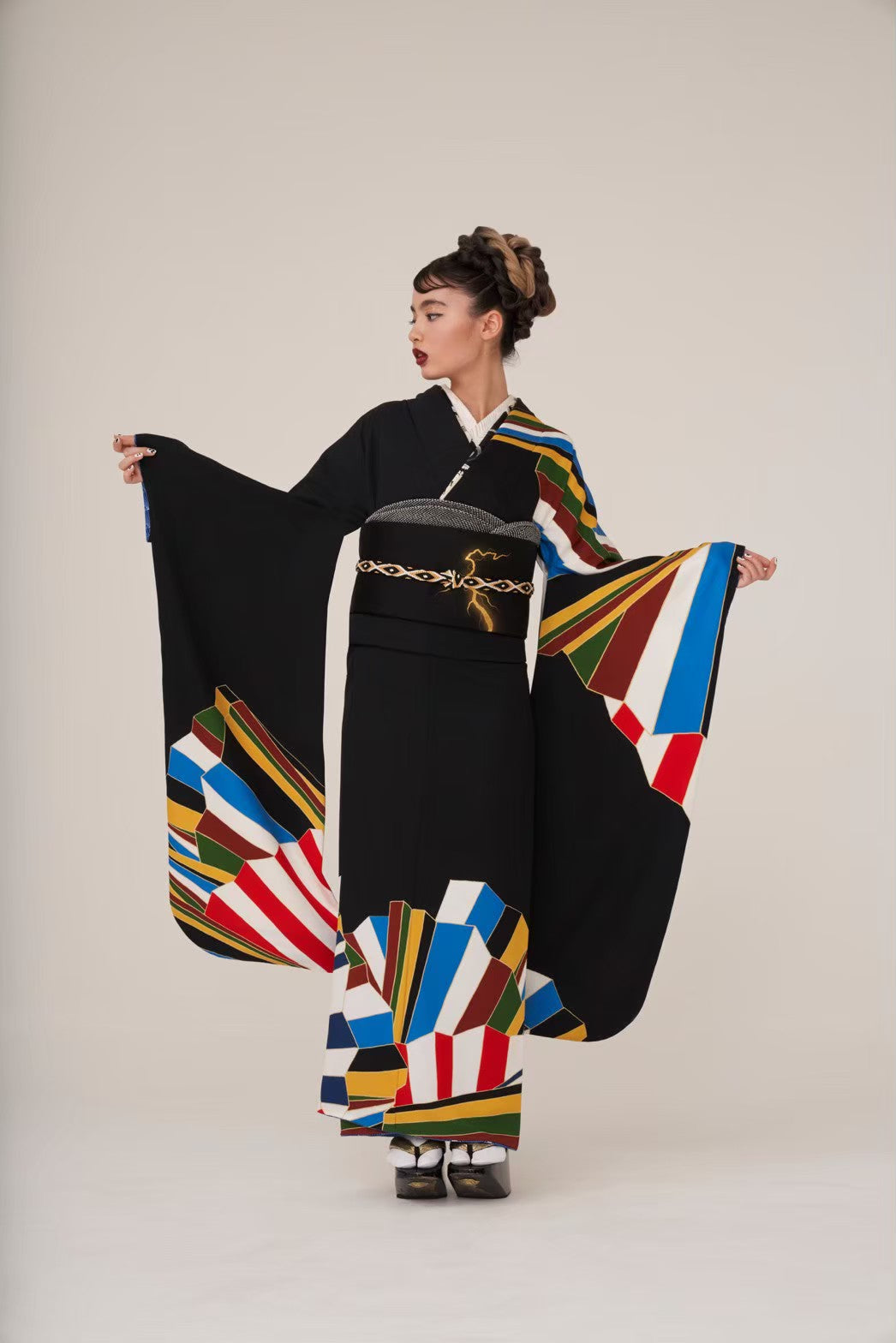 Coming-of-age ceremony rental fan striped black