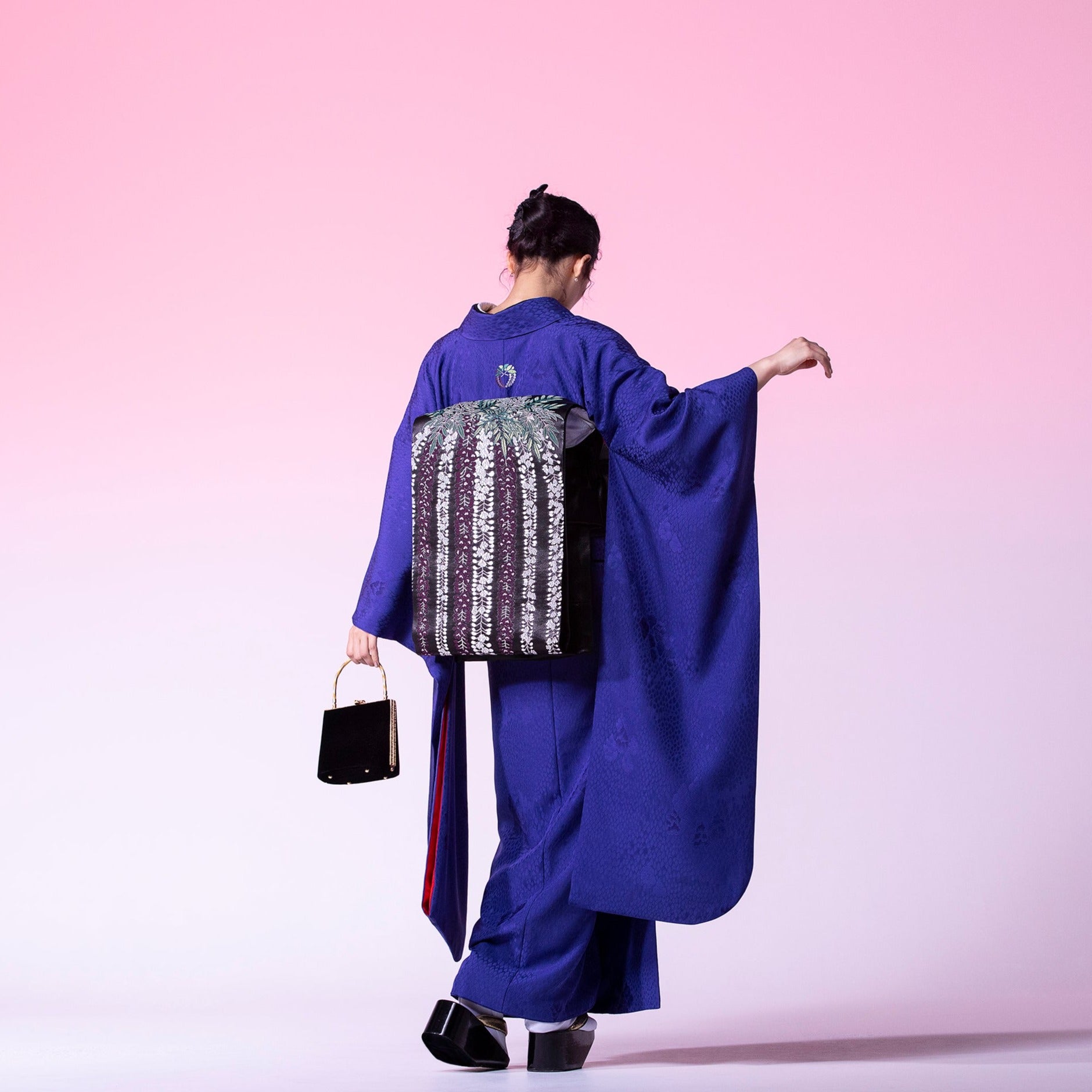 振袖購入｜色無地振袖 【幸縫取鱗】