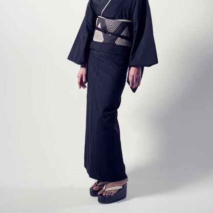 五段草履 本革×エナメル（神田胡蝶×KAPUKIオリジナル）：草履