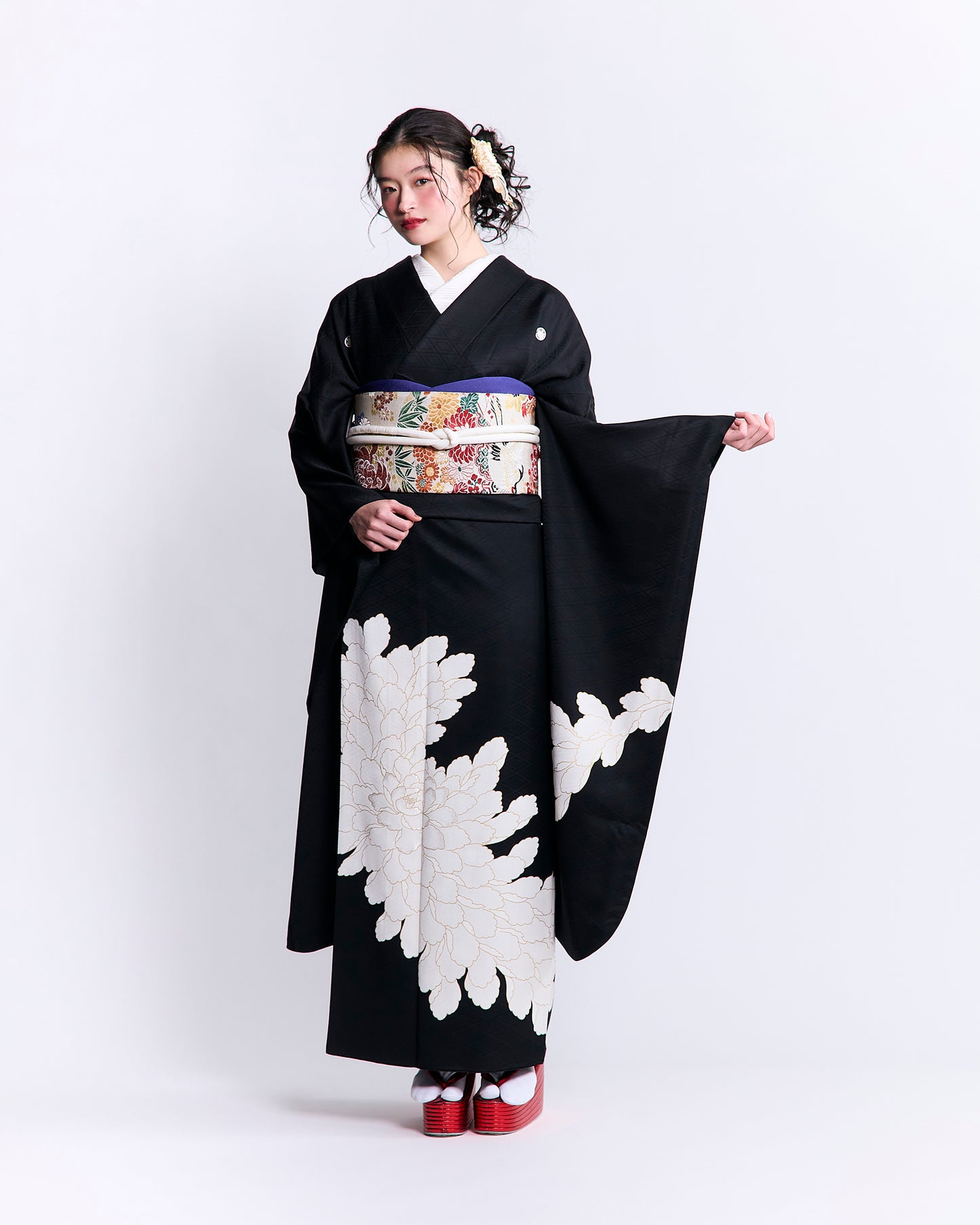 成人式振袖レンタル｜黒紋付牡丹