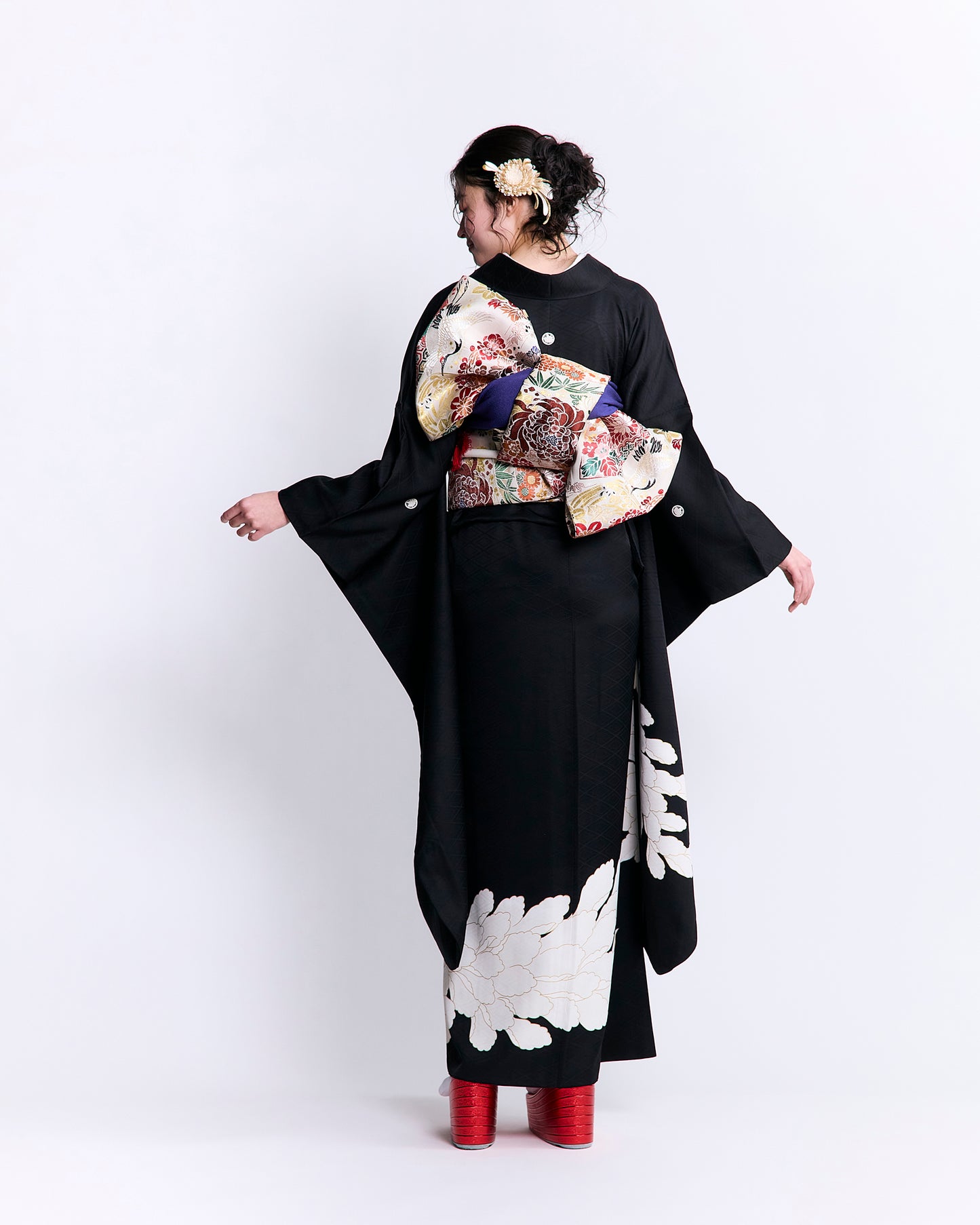 成人式振袖レンタル｜黒紋付牡丹