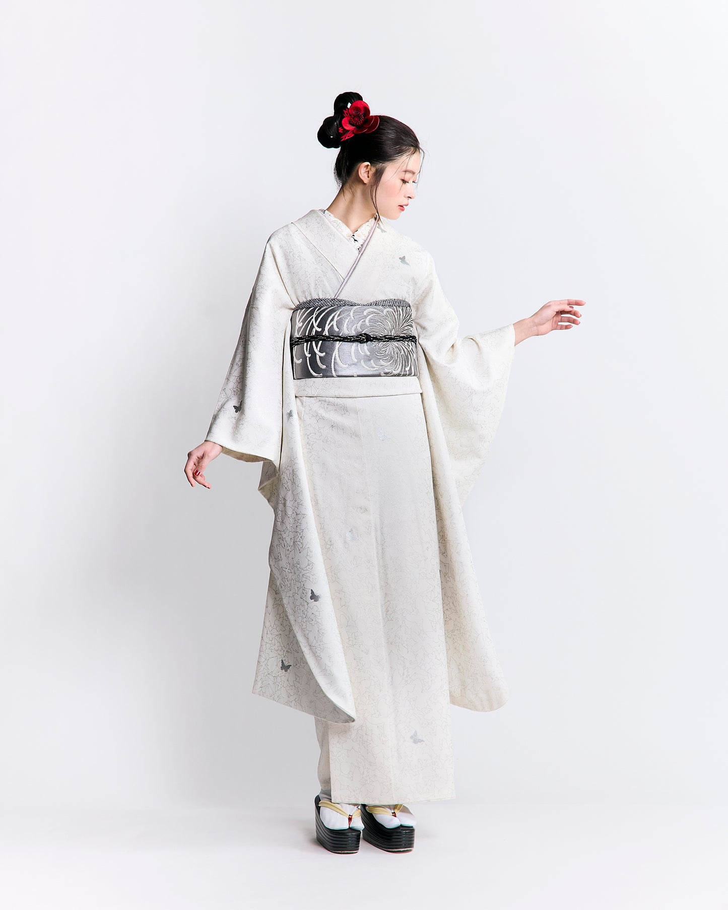 成人式振袖レンタル｜蝶乱舞 白