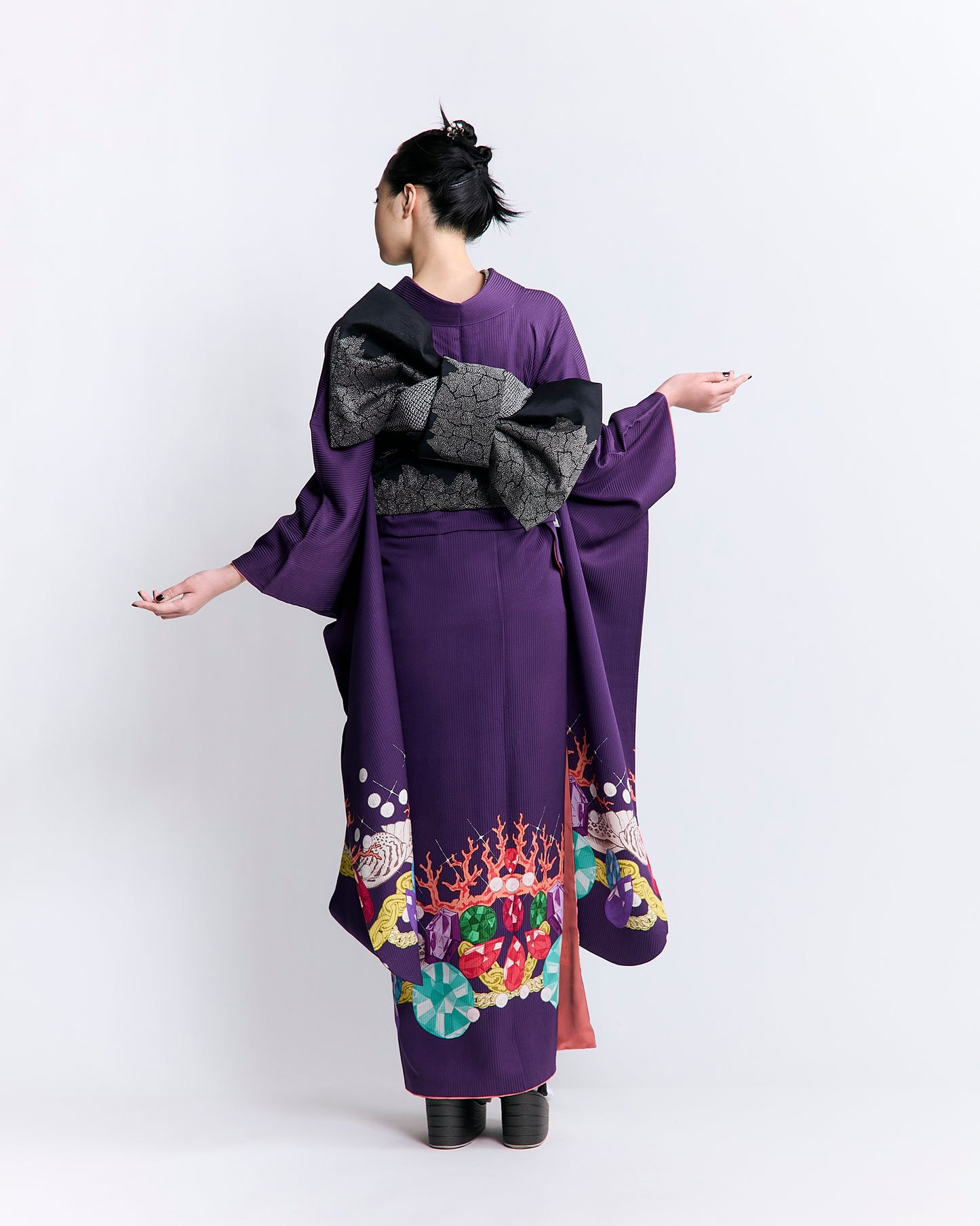 成人式振袖レンタル｜宝尽くし