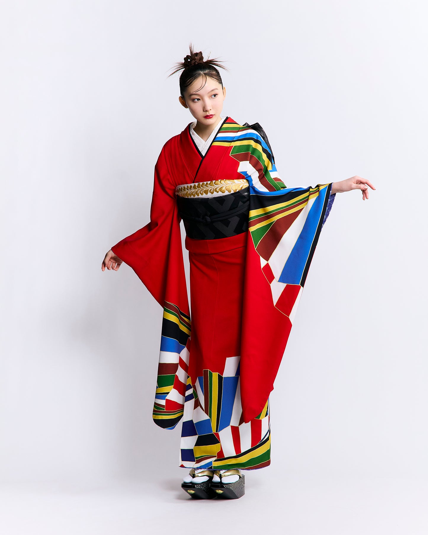 成人式振袖レンタル｜扇縞 赤