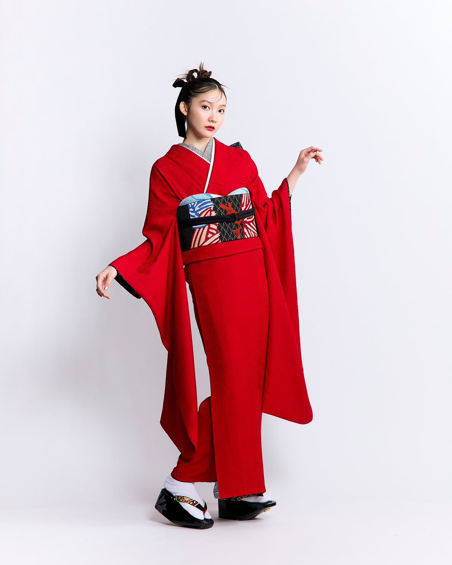 振袖購入｜色無地振袖 【線牡丹】