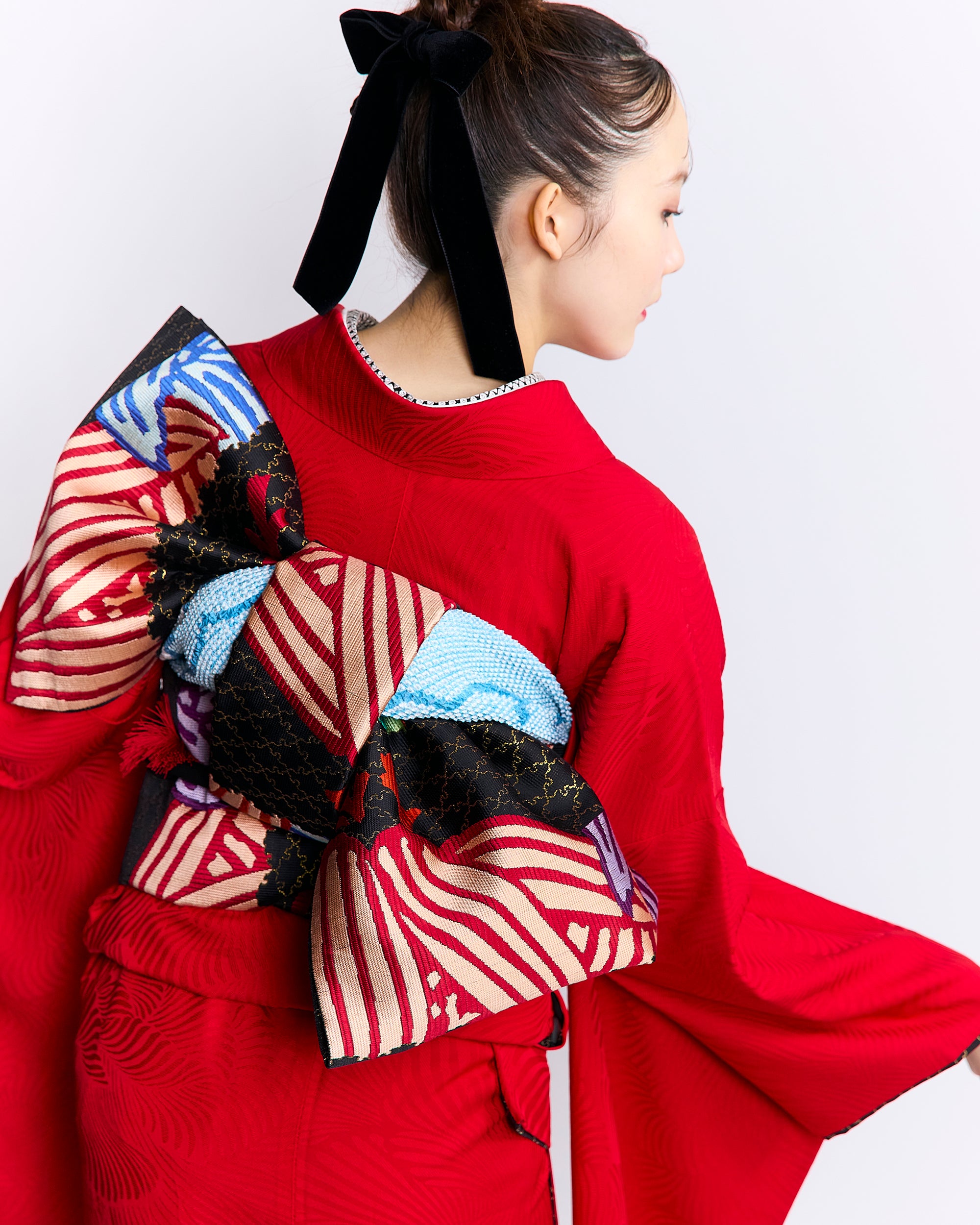 成人式振袖レンタル｜線牡丹 × 雪持笹