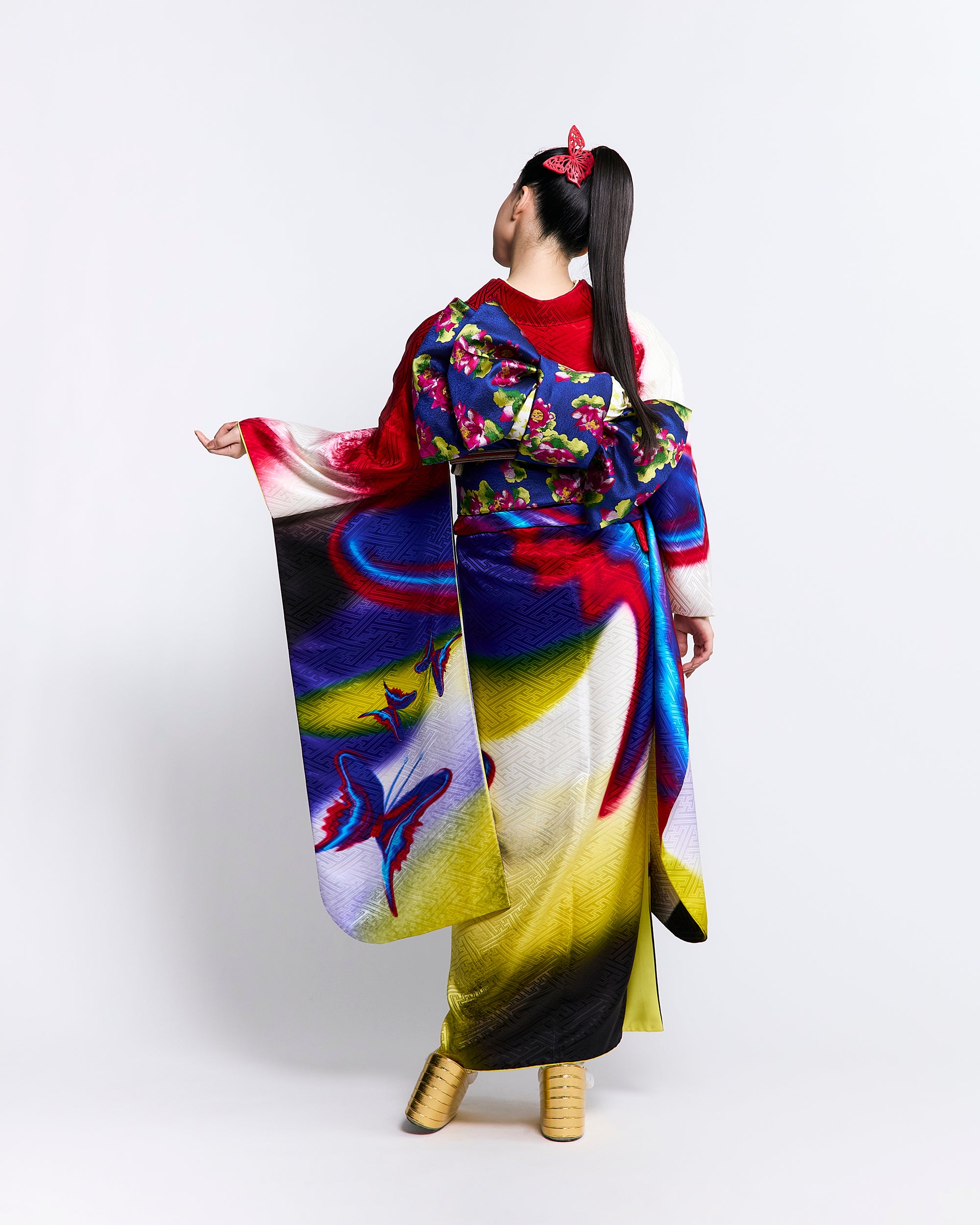 成人式振袖レンタル｜五色五光 蝶 – 振袖KAPUKI