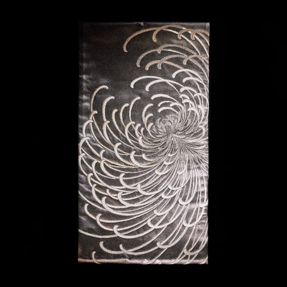 蝶乱舞 白：2026年成人式振袖レンタル