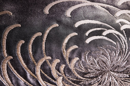 蝶乱舞 白：2026年成人式振袖レンタル