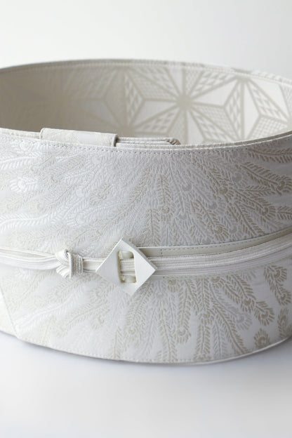 孔雀の羽根 白金：帯ベルト｜正絹