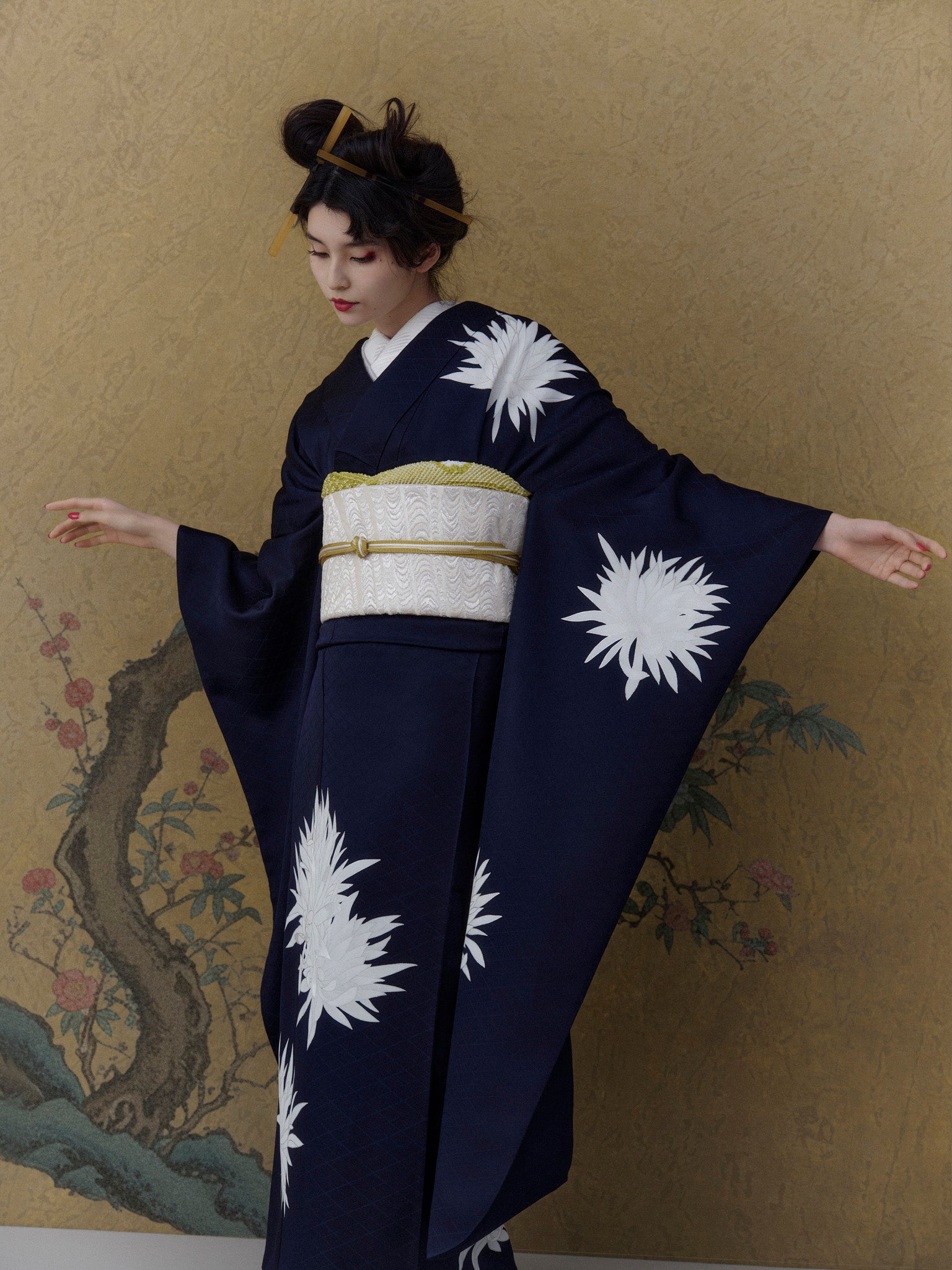 成人式振袖レンタル｜月照乱華 紺