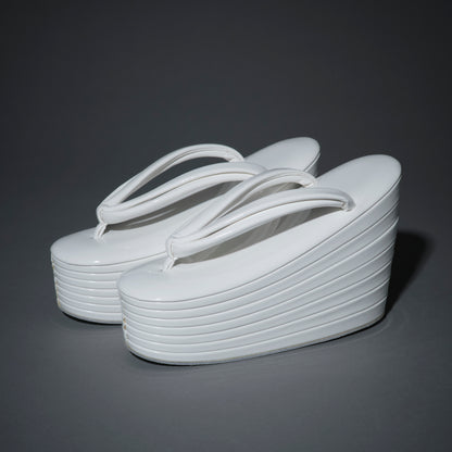 七段厚底草履 エナメルホワイト（KAPUKIオリジナル）：草履