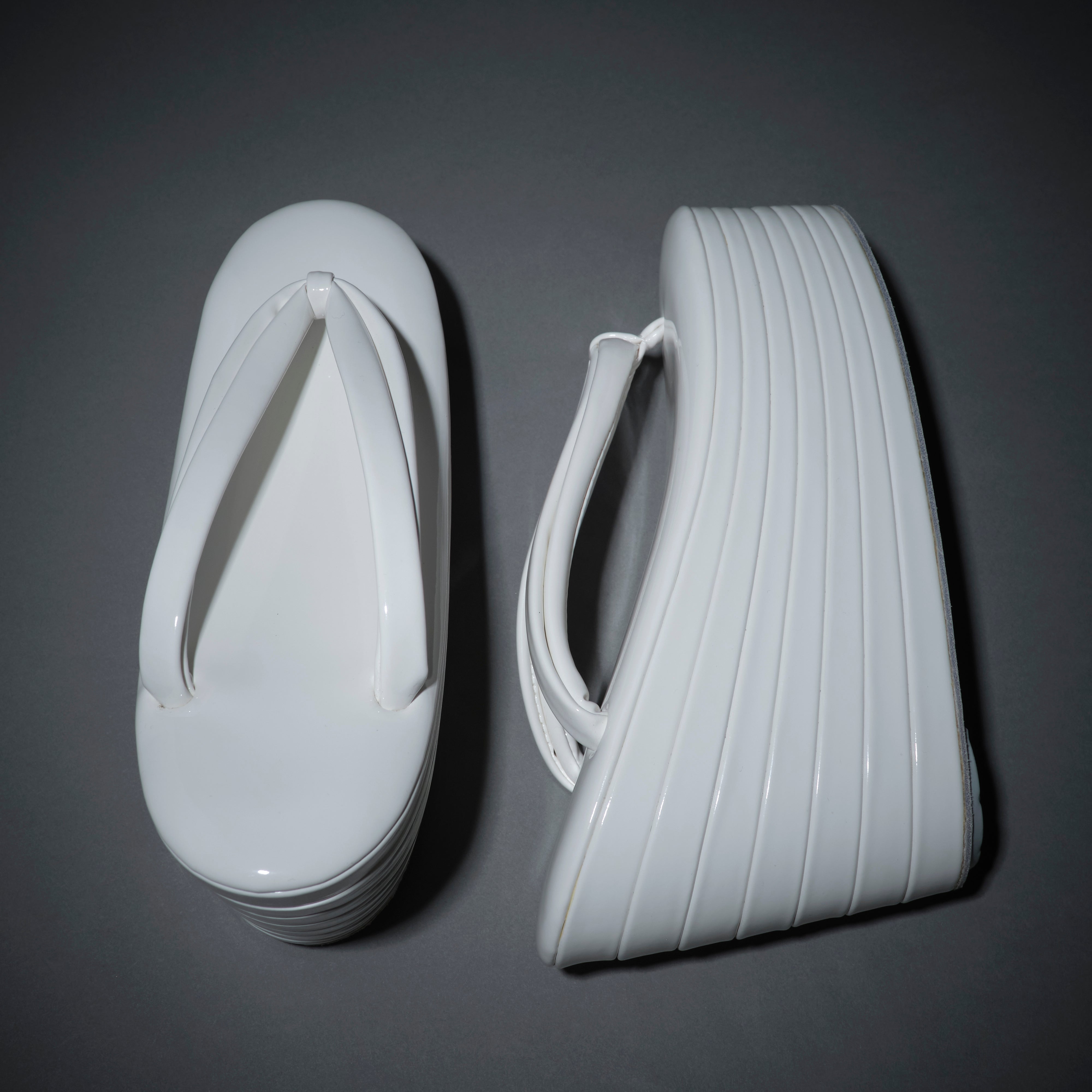 七段厚底草履 エナメルホワイト（KAPUKIオリジナル）：草履