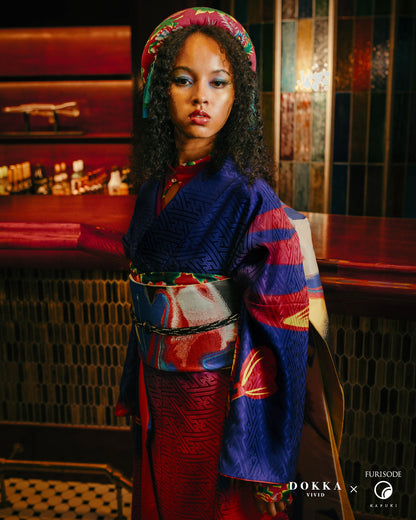 瑠璃蓮背面図［ DOKKA vivid ］：2026年成人式振袖レンタル