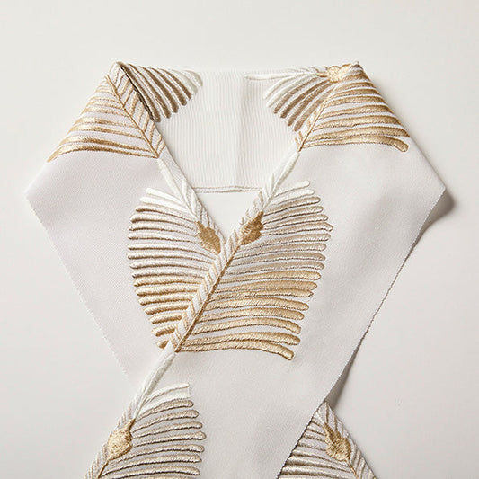 Half-collar embroidery "Pine" white/gold