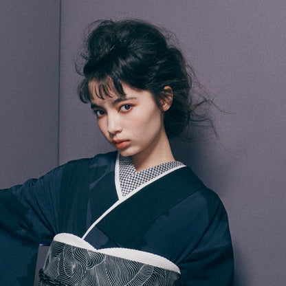 半衿 刺繍 「鹿子」 黒黒