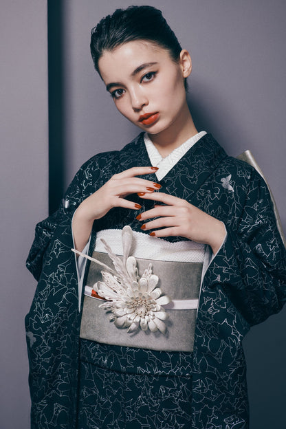 蝶乱舞 黒：2026年成人式振袖レンタル