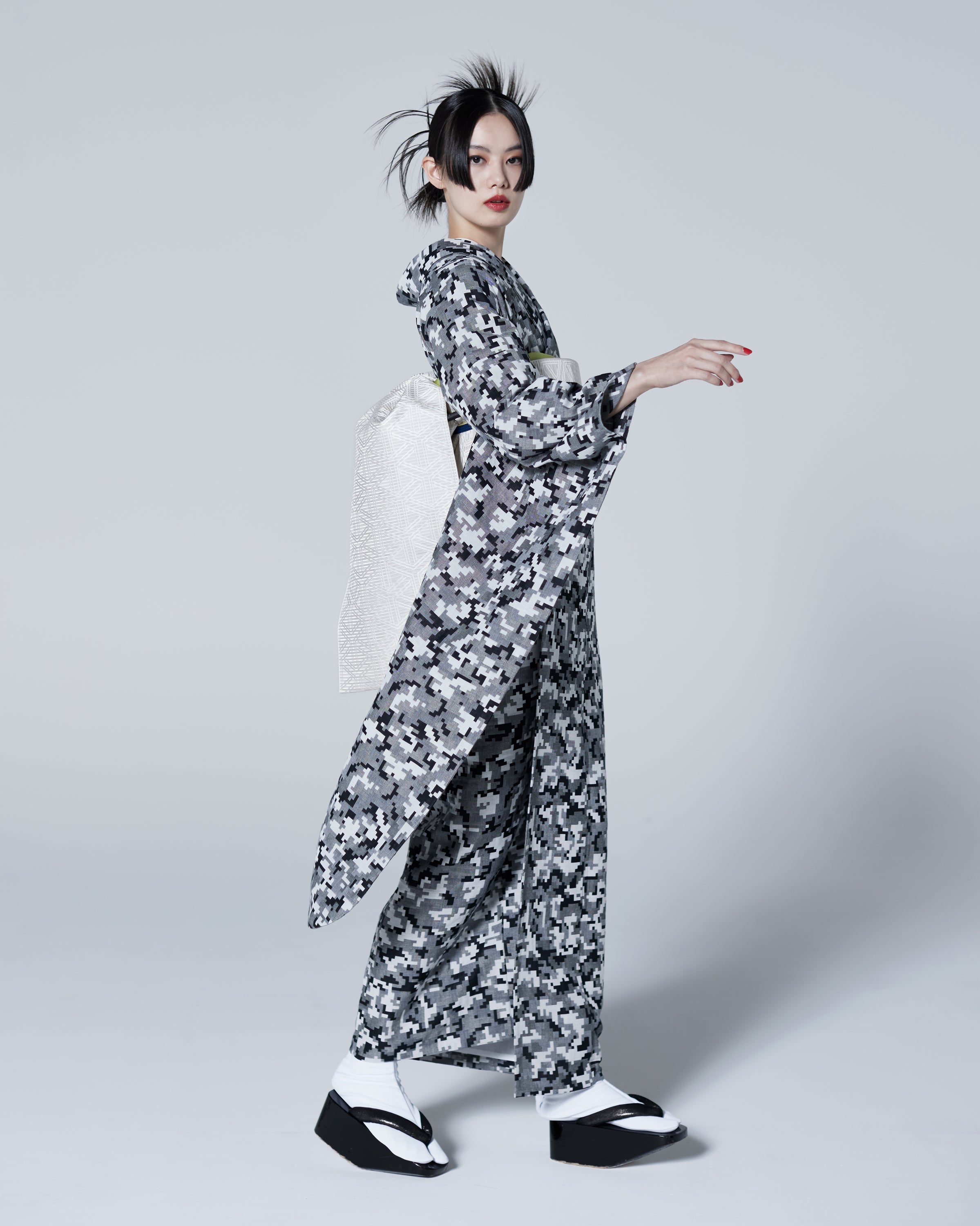 Cotton Furisode Monochrome [Mosaic]