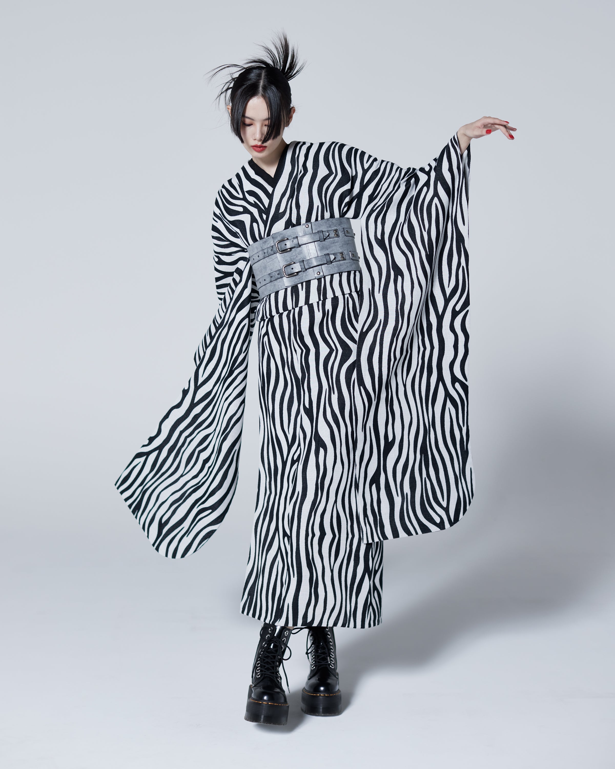 Cotton Furisode Monochrome [Zebra]
