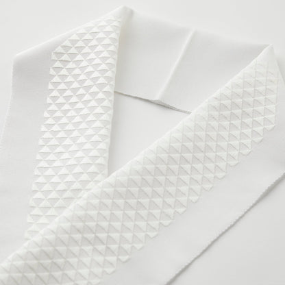 Half-collar embroidery "scales" white/white