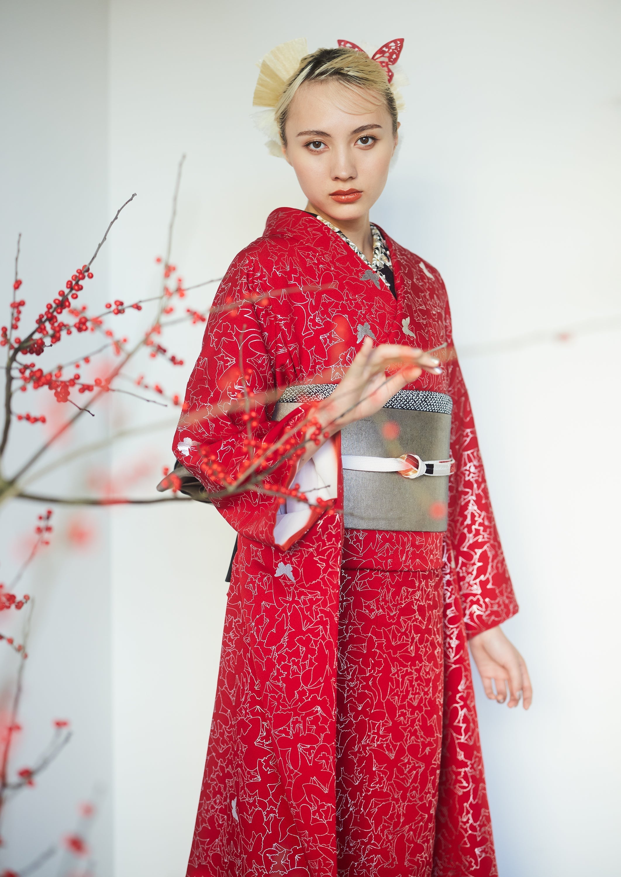 蝶乱舞 赤｜手染め友禅
